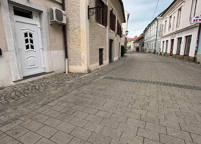 Old Town * מריבור